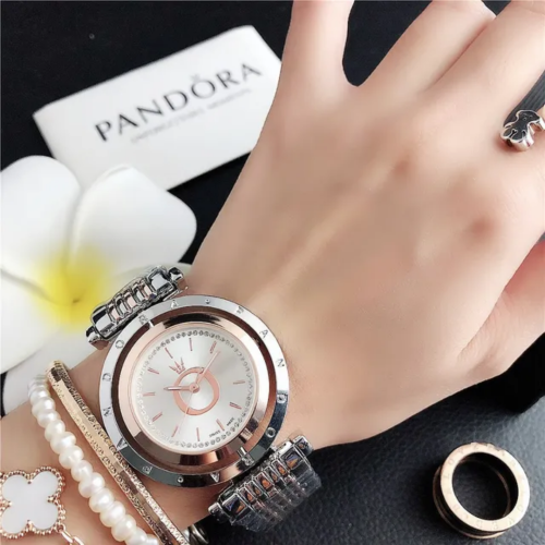 Pandora Deluxe Watch 3