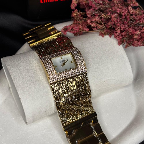 Guess Luxurious Watch
