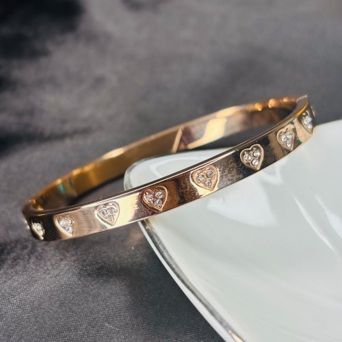 Love Shape Cartier Braclate