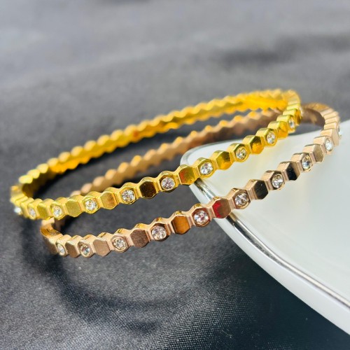 Simple Stone Braclate