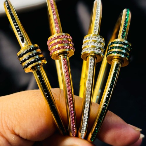 Skrew Style Premium Braclate