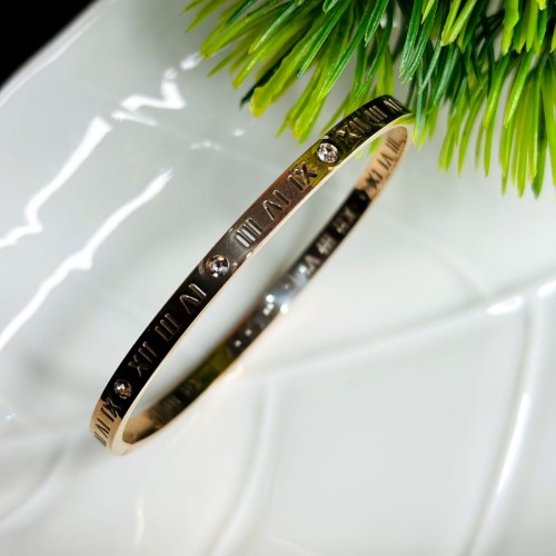 Roman Stone Braclate