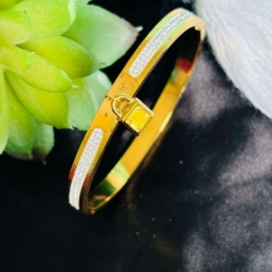 Lock Pattern Gold Platted Braclate