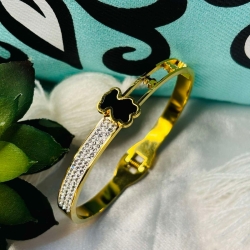 Black Dall Stone Braclate